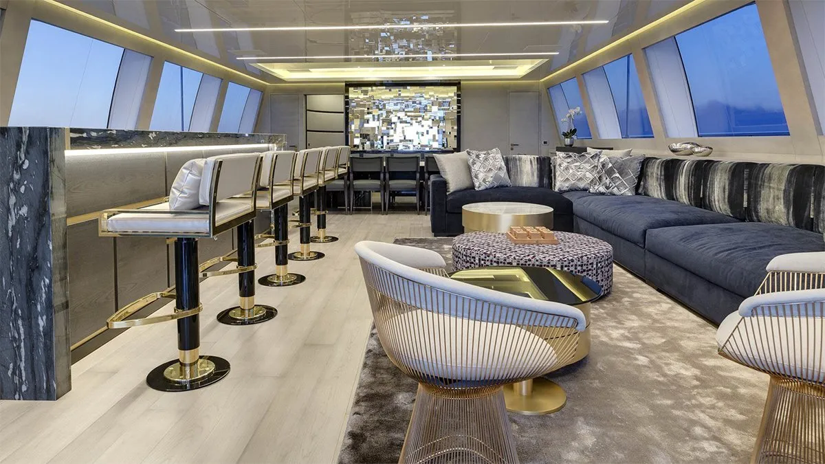 Overmarine yacht DA VINCI interior