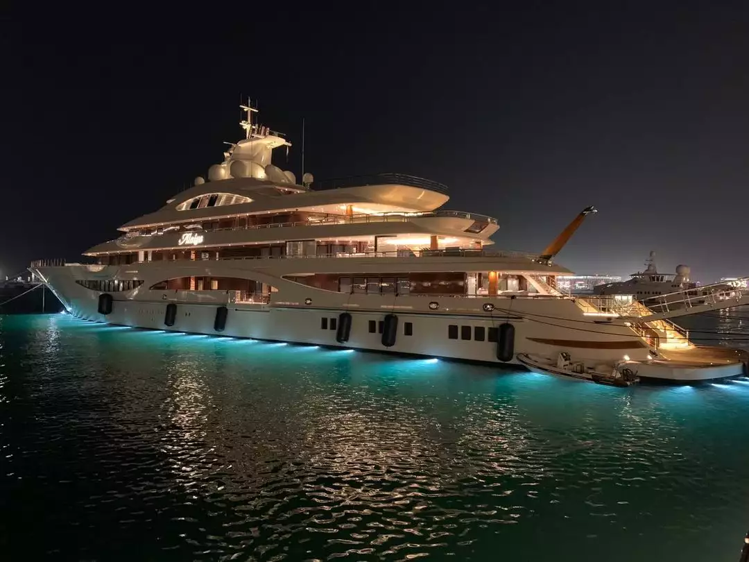 ALAIYA Yacht • Lurssen • 2019 • Valeur $300M • Propriétaire Lakshmi Mittal