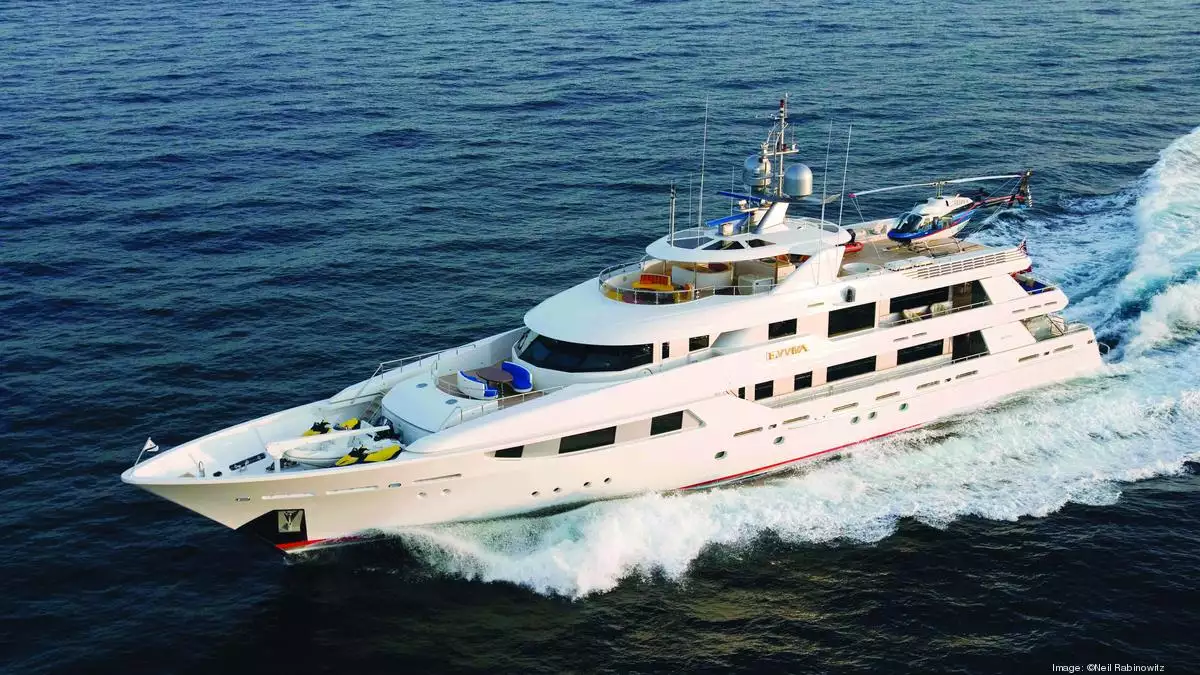 EVVIVA Yacht • Westport • 2014 • Valore $30,000,000 • Proprietario John Orin Edson