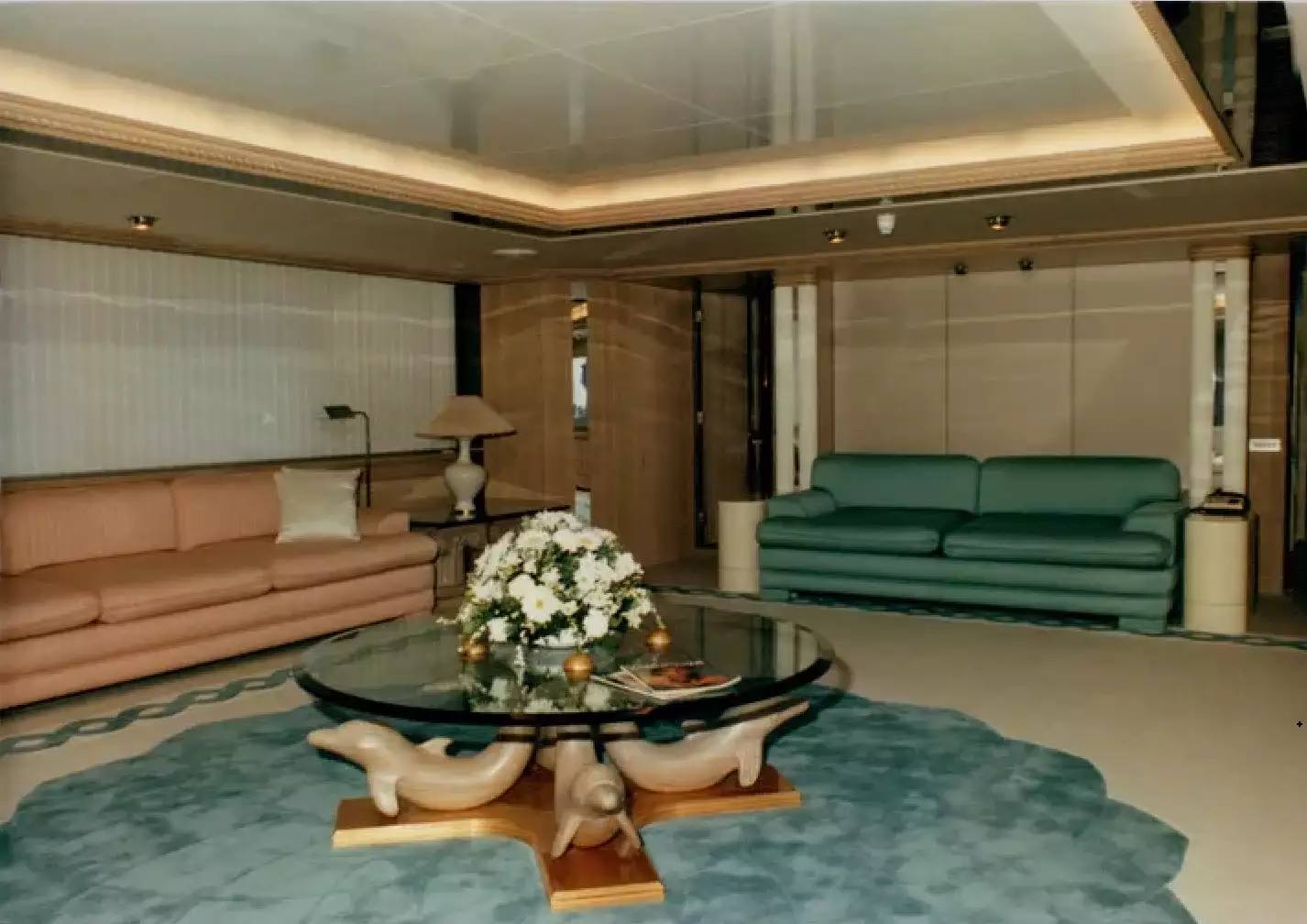 Interior del yate Feadship VARMAR VE 