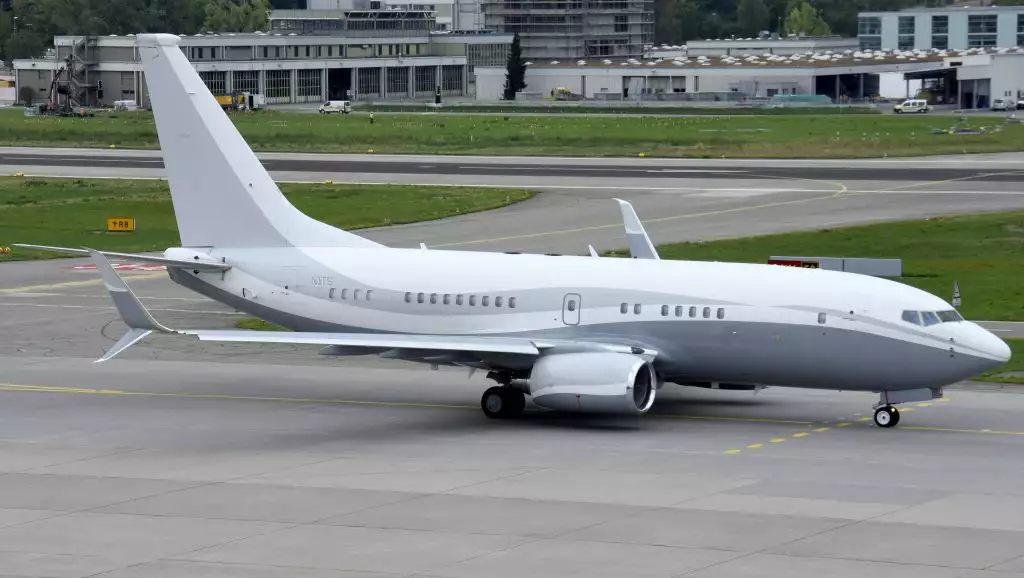 N1TS Boeing 737 BBJ Thomas Siebel private jet 