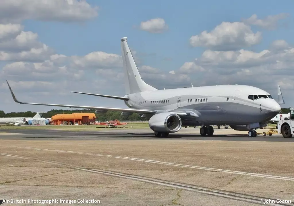 طائرة خاصة من طراز N1TS Boeing 737 BBJ Thomas Siebel 