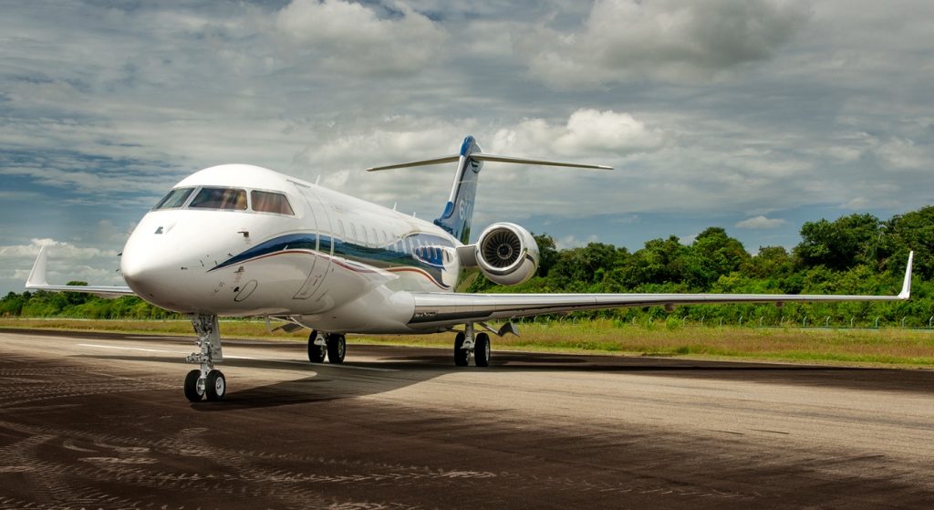 N500BF Bombardier Global 6000 Brian Fransa özel jet