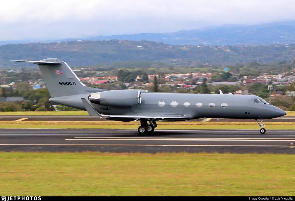 N888LD غلف ستريم G550 أنتوني هسيه طائرة خاصة