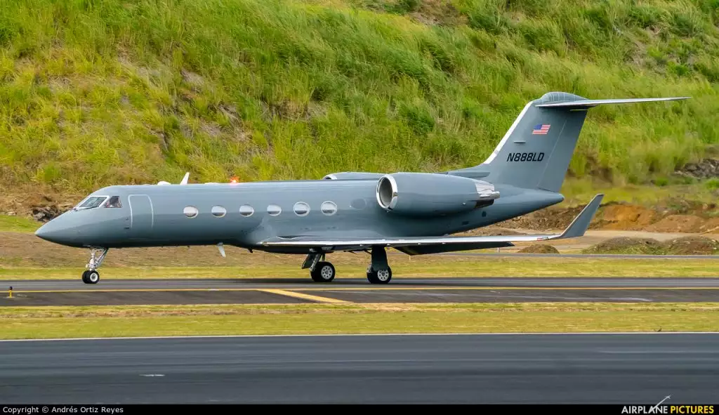 N888LD غلف ستريم G550 أنتوني هسيه طائرة خاصة