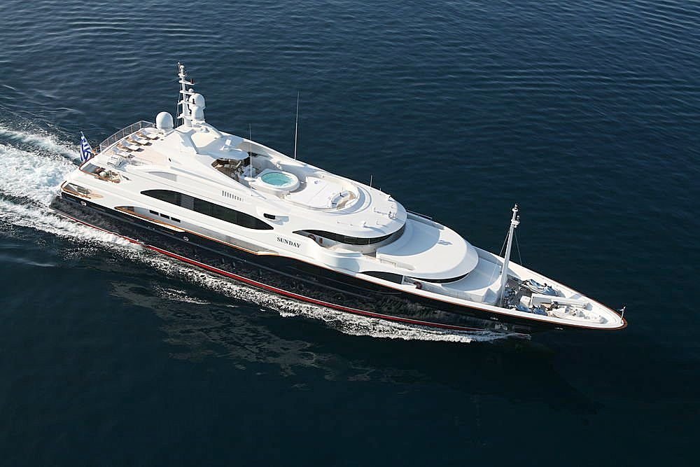 يخت الأحد • Benetti • 2006 • المالك Dimitris Copelouzos 