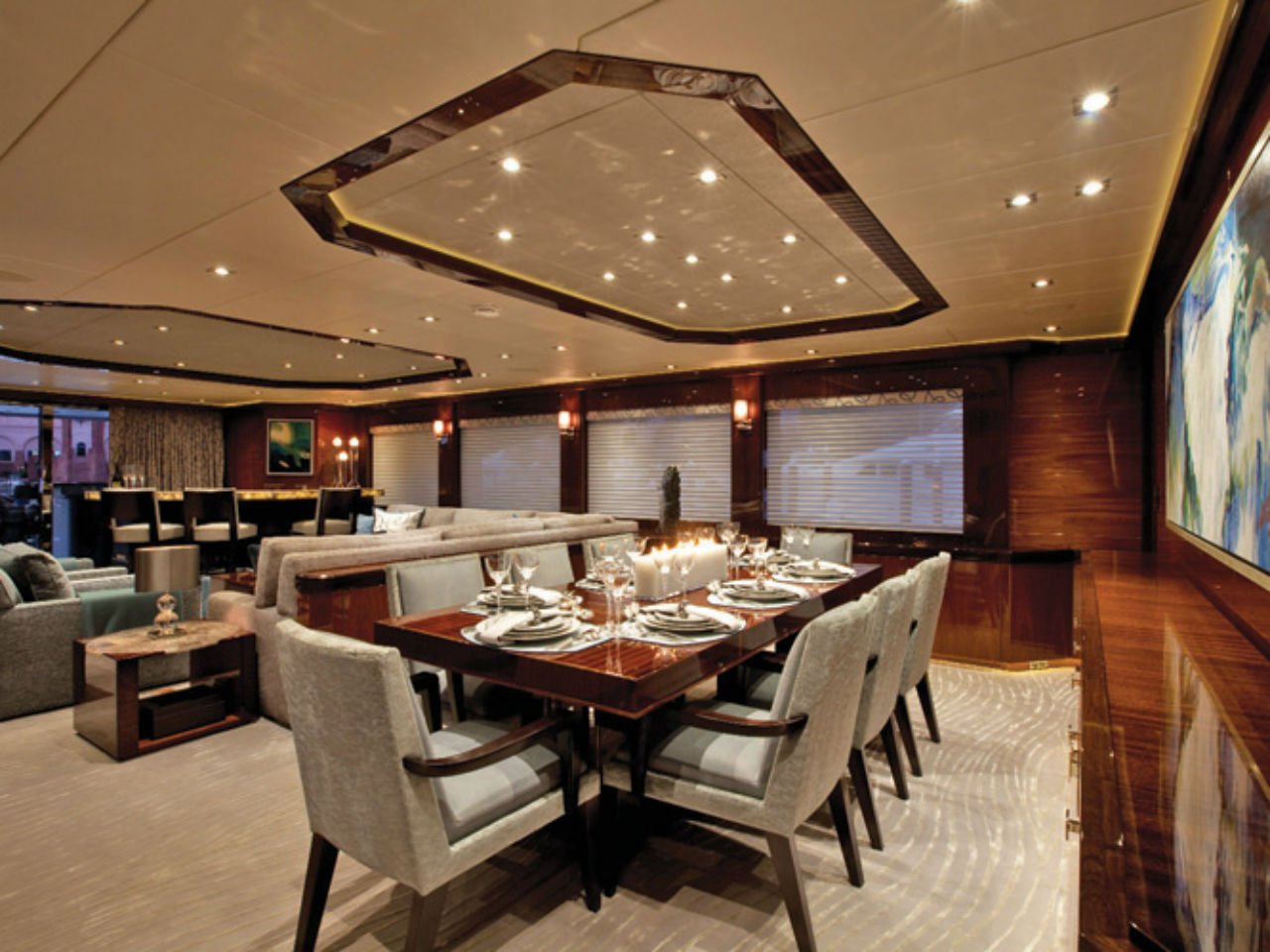 Trinity Yacht Finish Line interior