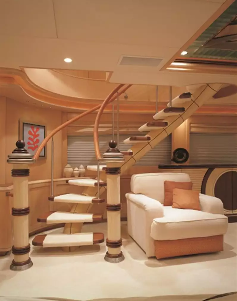 Intérieur du yacht Trinity Bad Company