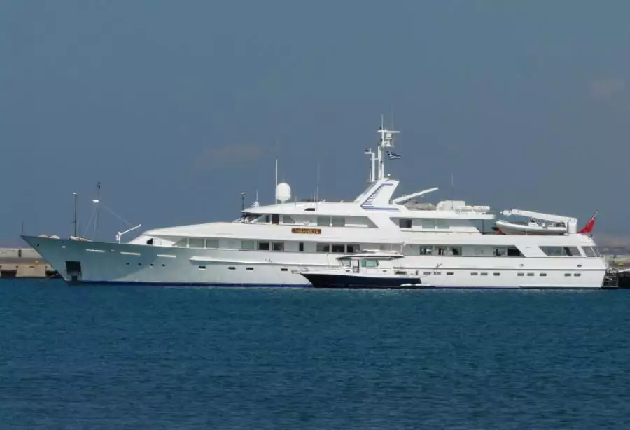 VARMAR VE Yacht • Feadship • 1986 • المالك Vardis Vardinogiannis