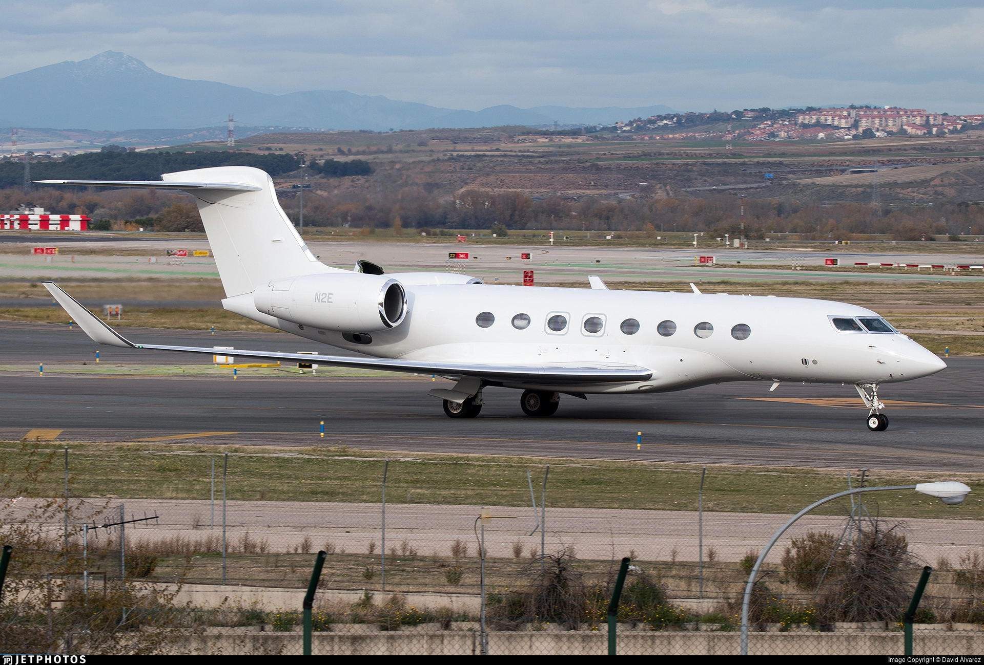 Avión privado N2E G650ER Evan Spiegel