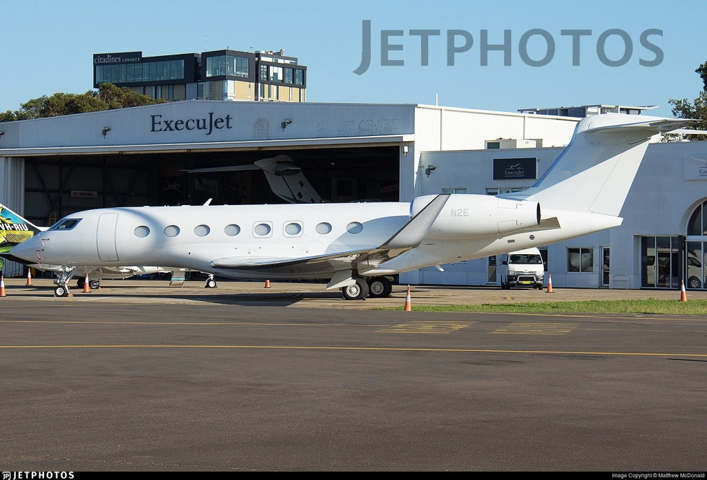 Jet privé N2E G650ER Evan Spiegel