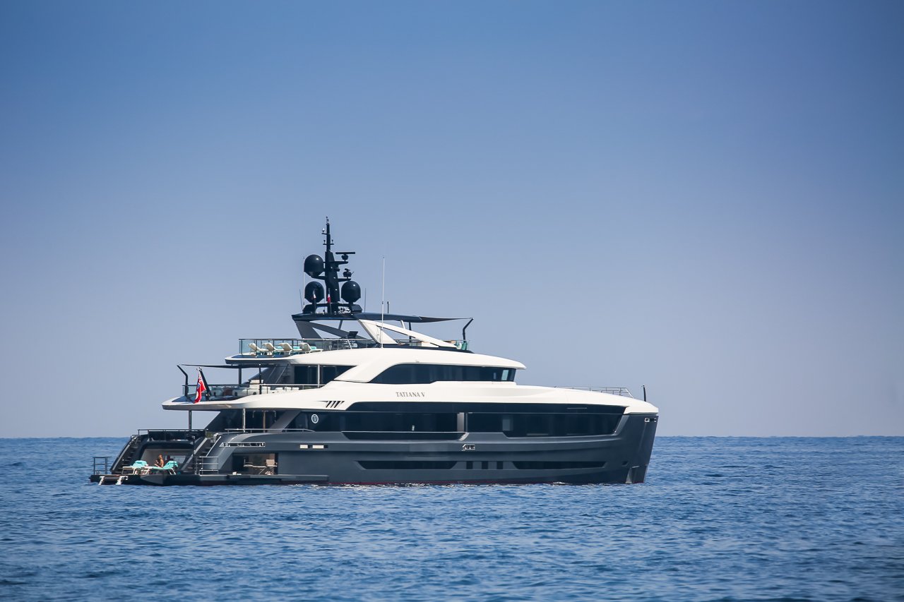 TATIANA V yacht • Mengi-Yay • 2019 • owner Shapoor MISTRY