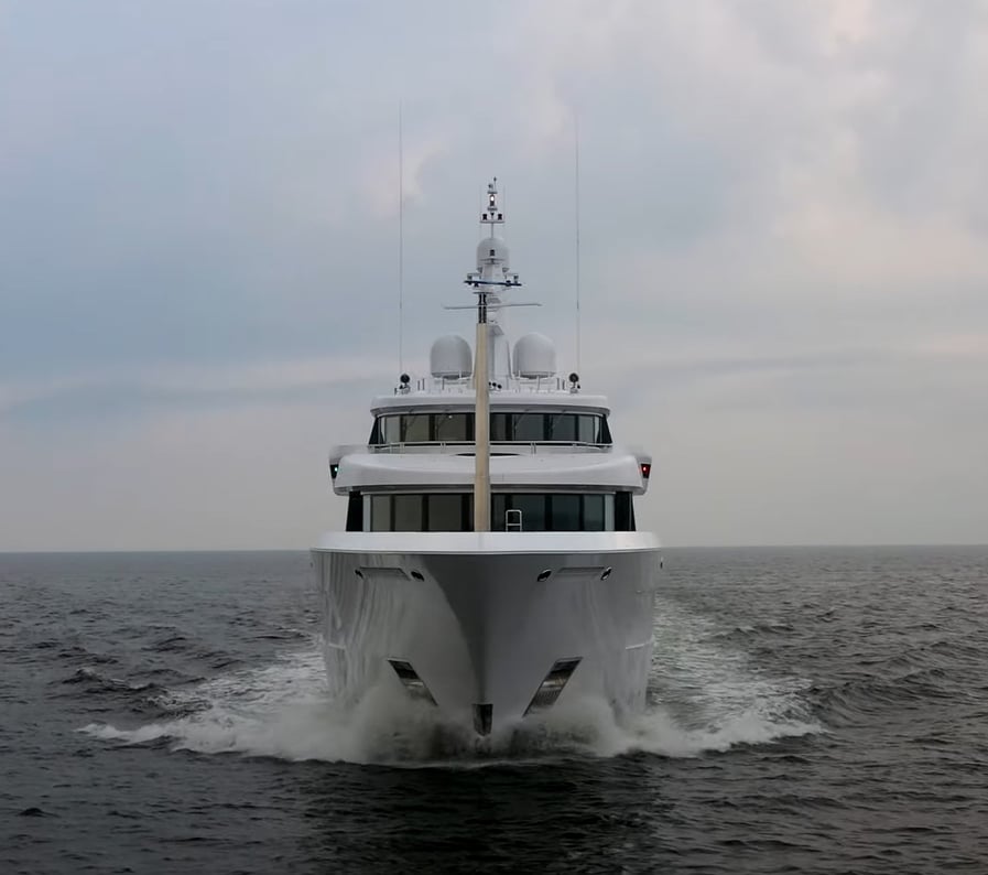 Terry Pegulas TOP FIVE II Yacht • Hakvoort • 2021