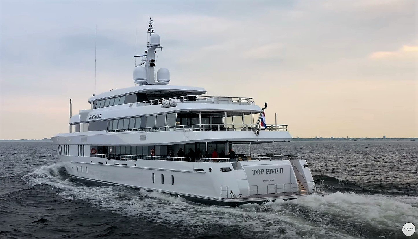 Terry Pegula’s TOP FIVE II Yacht • Hakvoort • 2021