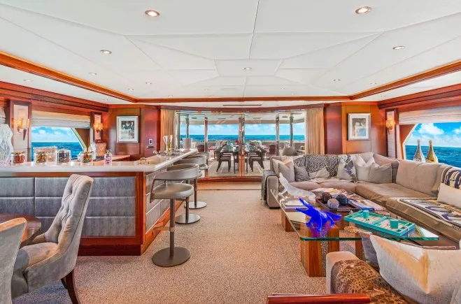 Trinity yacht OCEAN CLUB interior