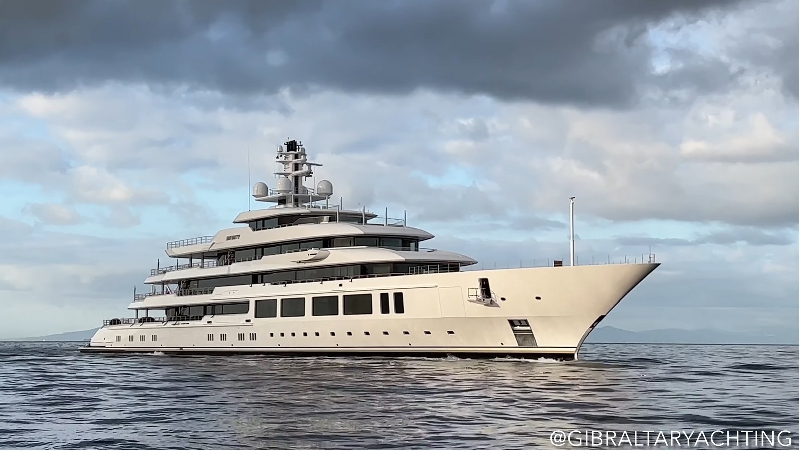 INFINITY Yacht • Oceanco • 2022 • Eigentümer Eric Smidt