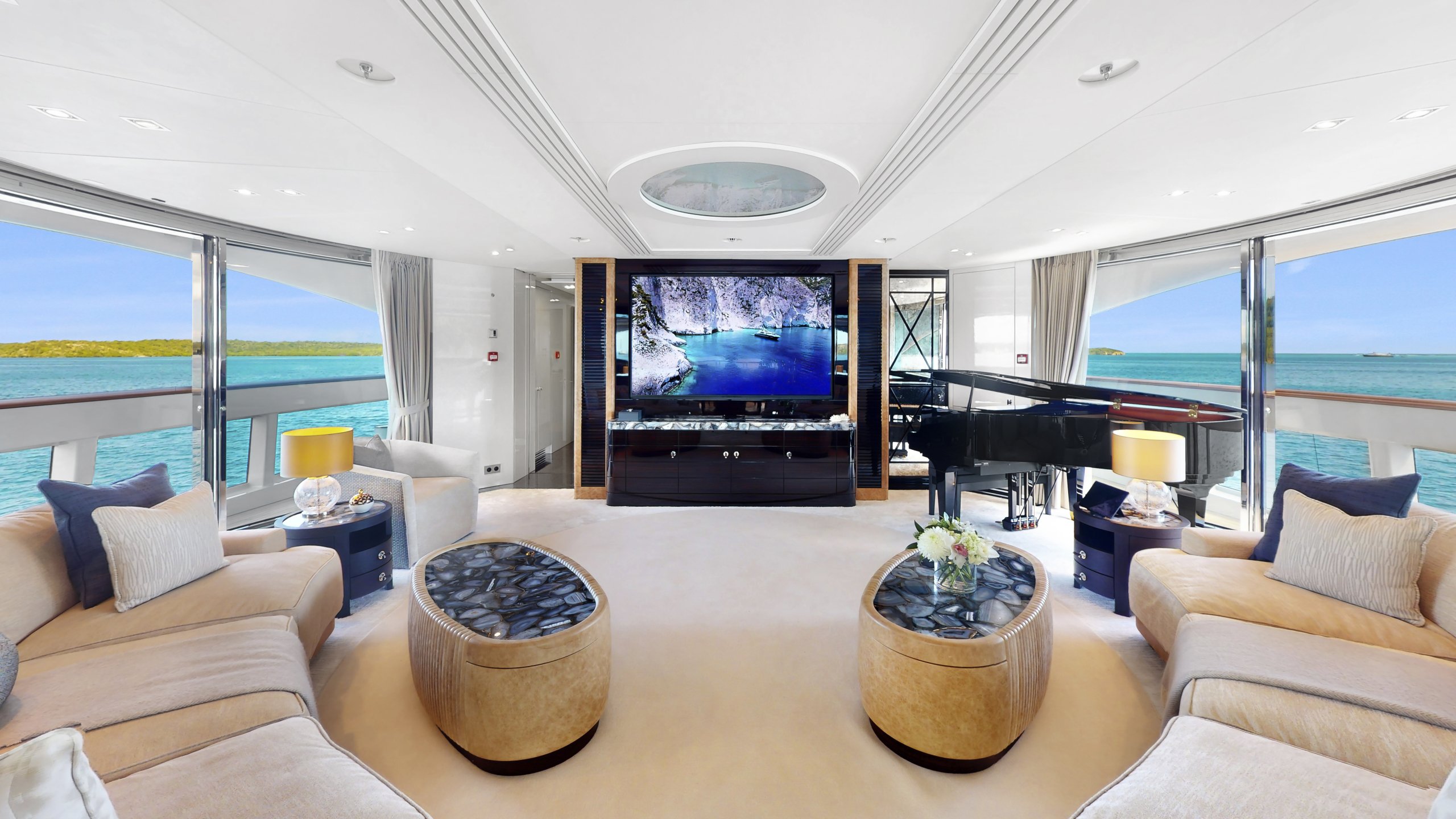 Heesen Yacht DESPUÉS DE TI Interior 