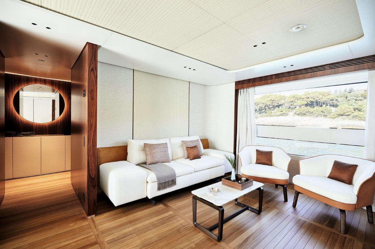 Interior del yate Benetti TOSUN