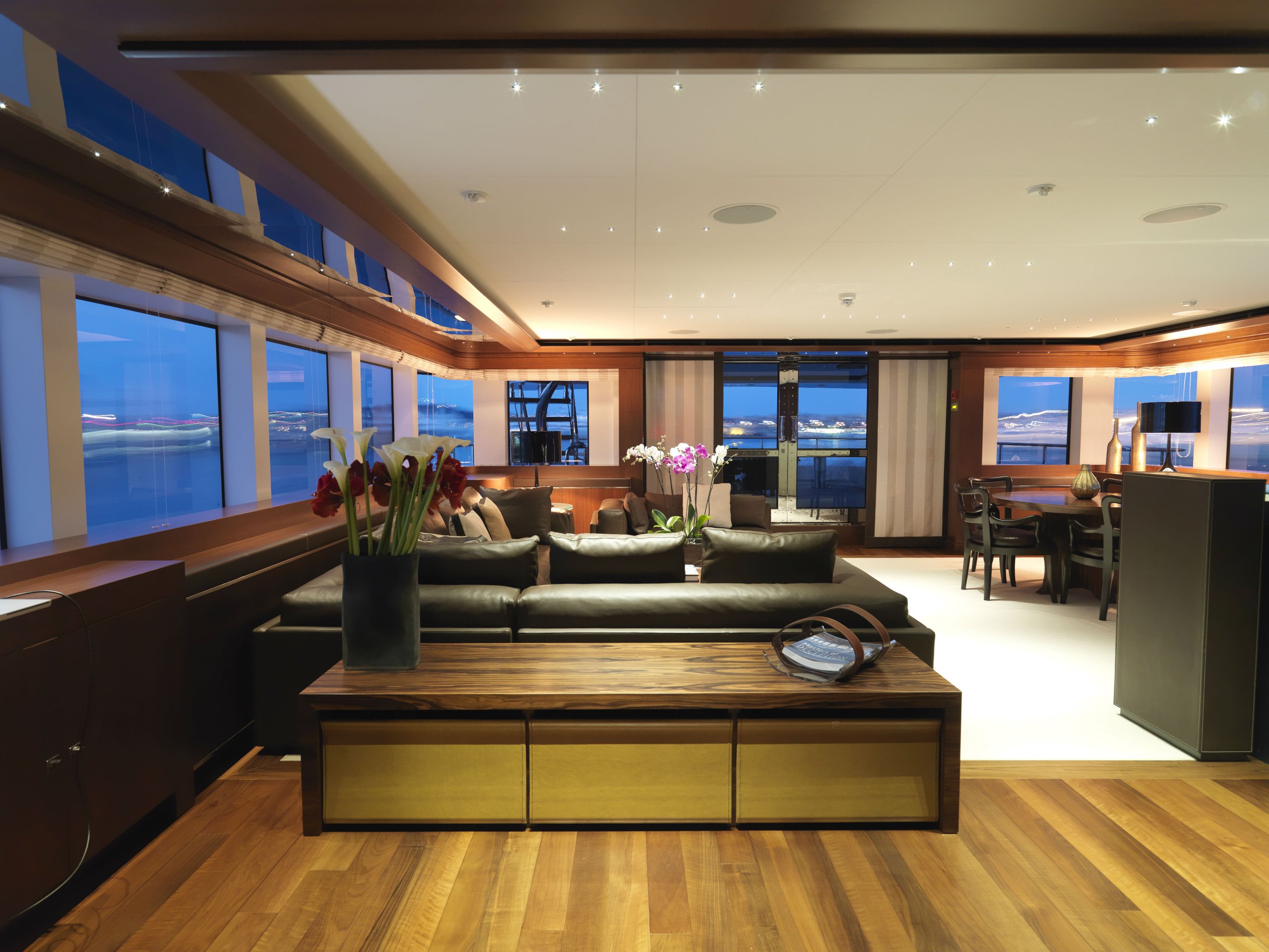 CRN Yacht MARAYA Intérieur