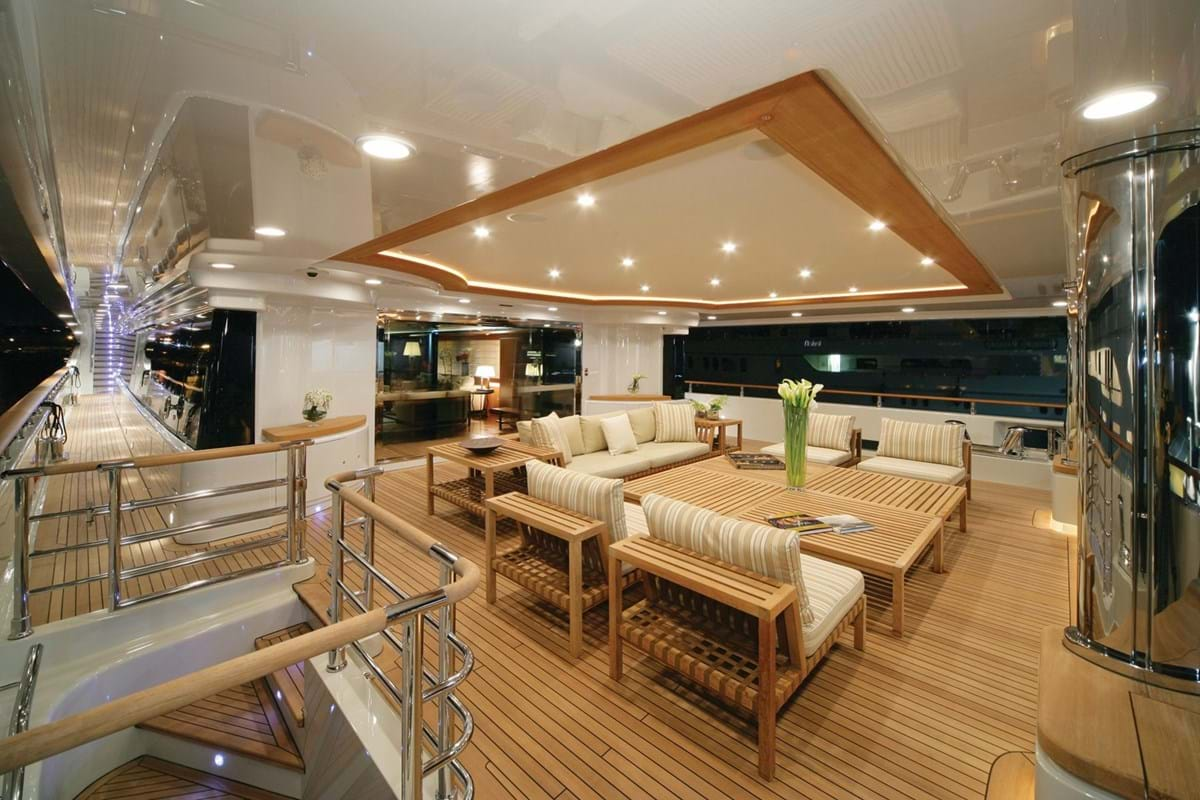 CRN Yacht MARAYA Intérieur