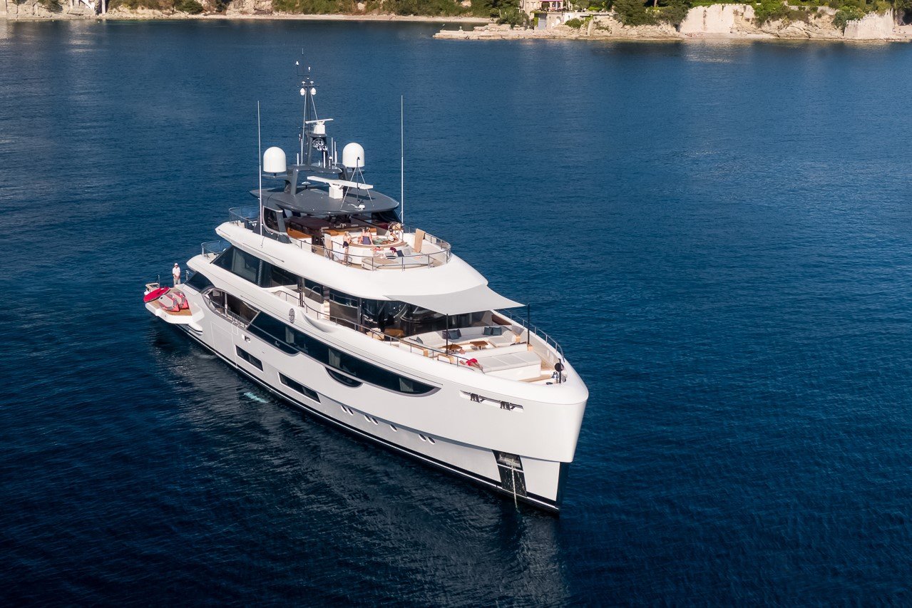 TOSUN Yacht • Benetti • 2022 propriétaire Osman Ertosun