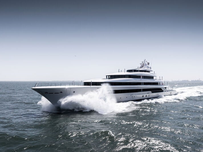 H3 Yacht • Oceanco • 2000 • مالكه وليد إبراهيم