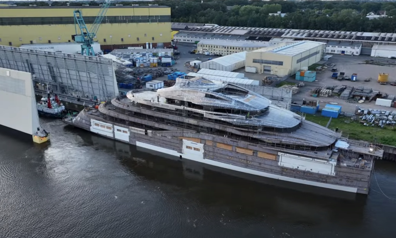 Profondo blu Yacht Project Lurssen 13784