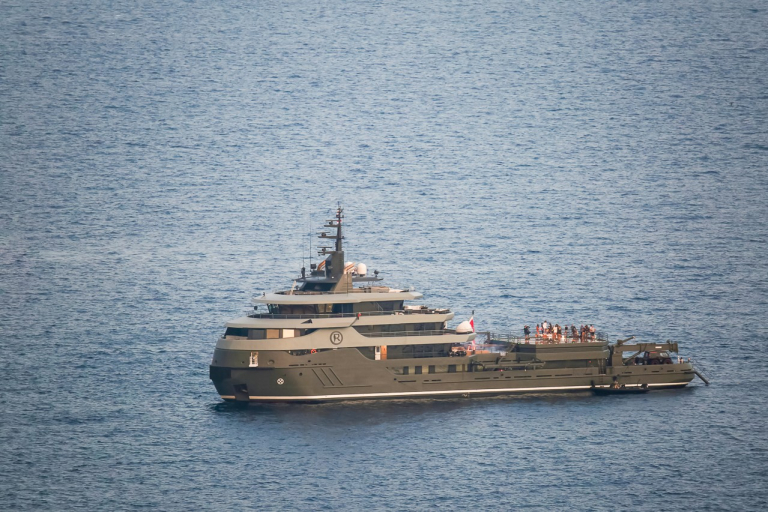 Q Yacht • Roy E. Carroll 80M Support Vessel