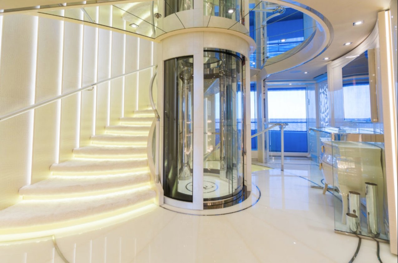 Interior del yate Lurssen Lady Lara