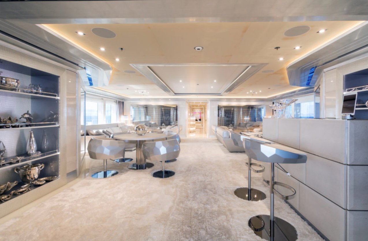 Interior del yate Lurssen Lady Lara