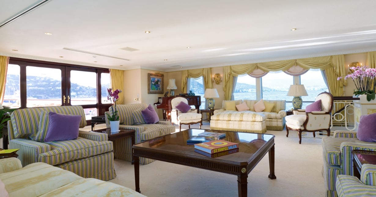 yacht LADY BEATRICE interior