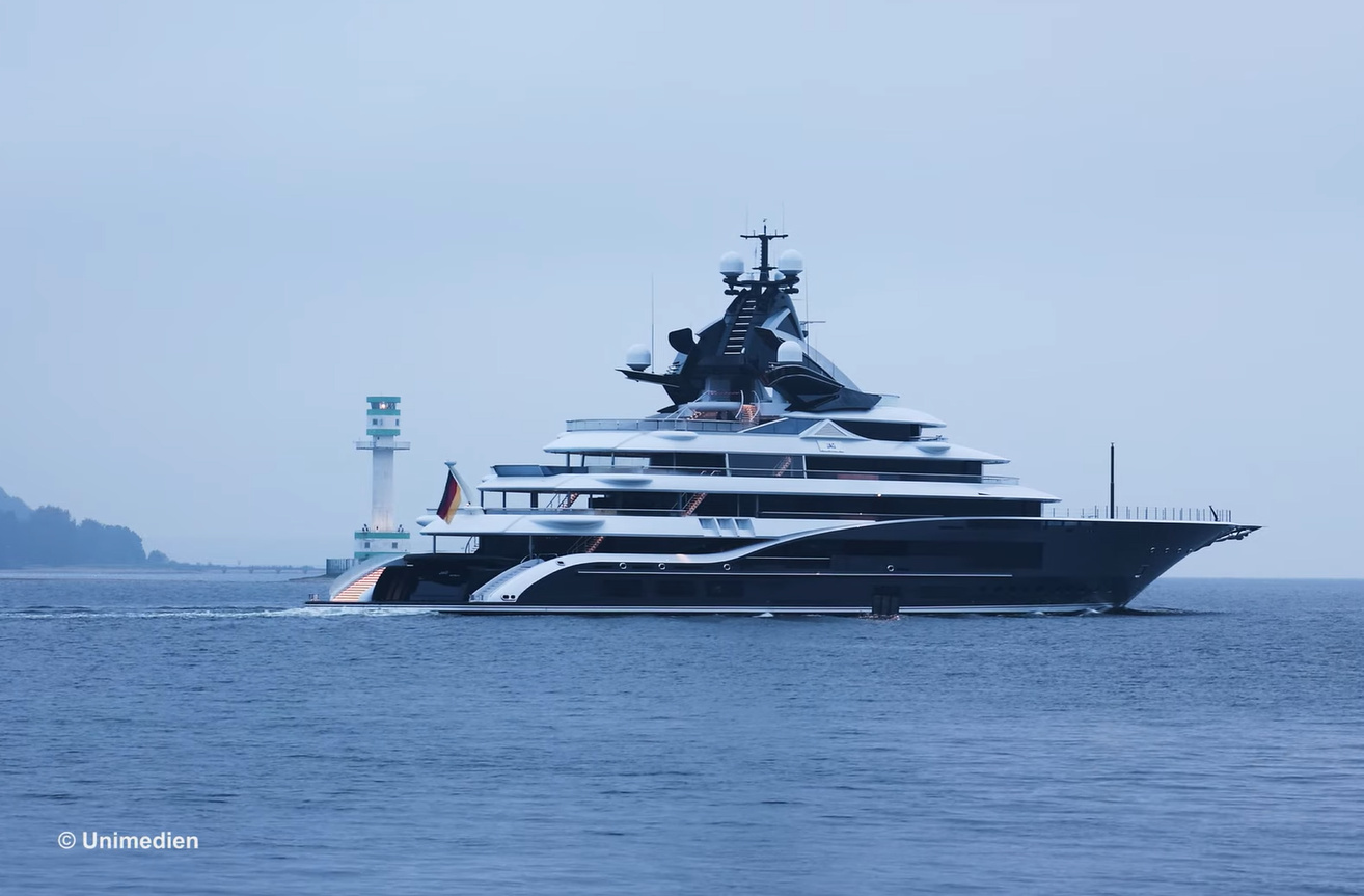 KISMET Yacht • Lurssen • 2023 • proprietario Shahid Khan