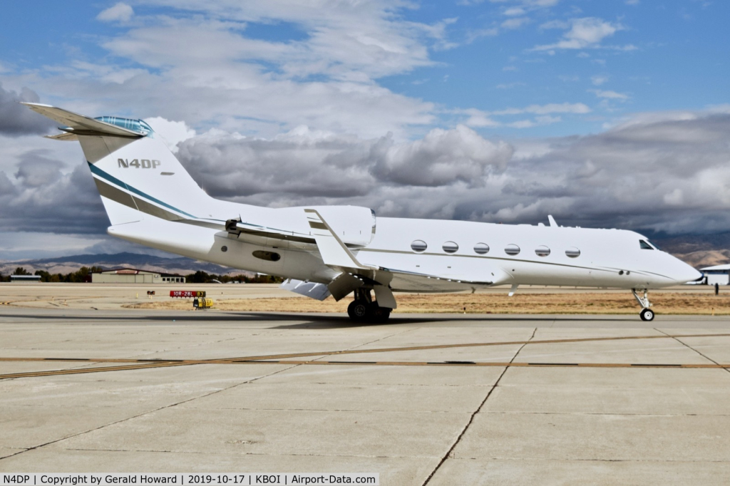 N4DP • Gulfstream G-IV • Частный самолет Dr Phil