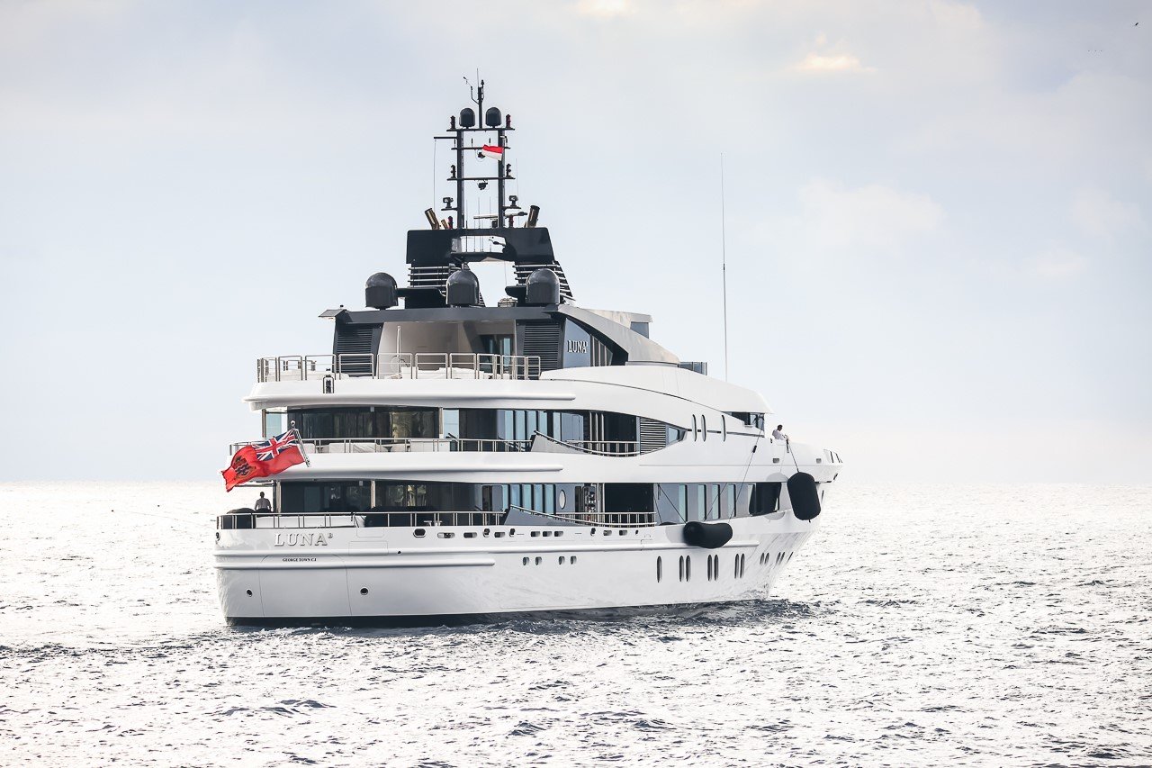 AHS Yacht • Oceanco • 2005 • Proprietario Abbas Hussain Sajwani