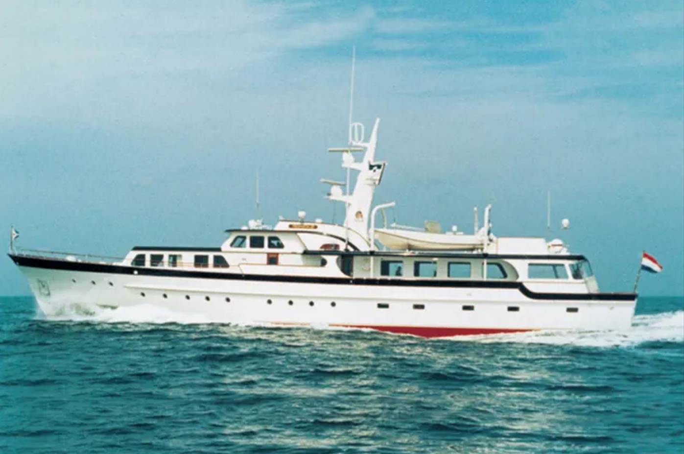 BLACKHAWK Yacht • Feadship • 1979 • Proprietário da família Rocky Wirtz