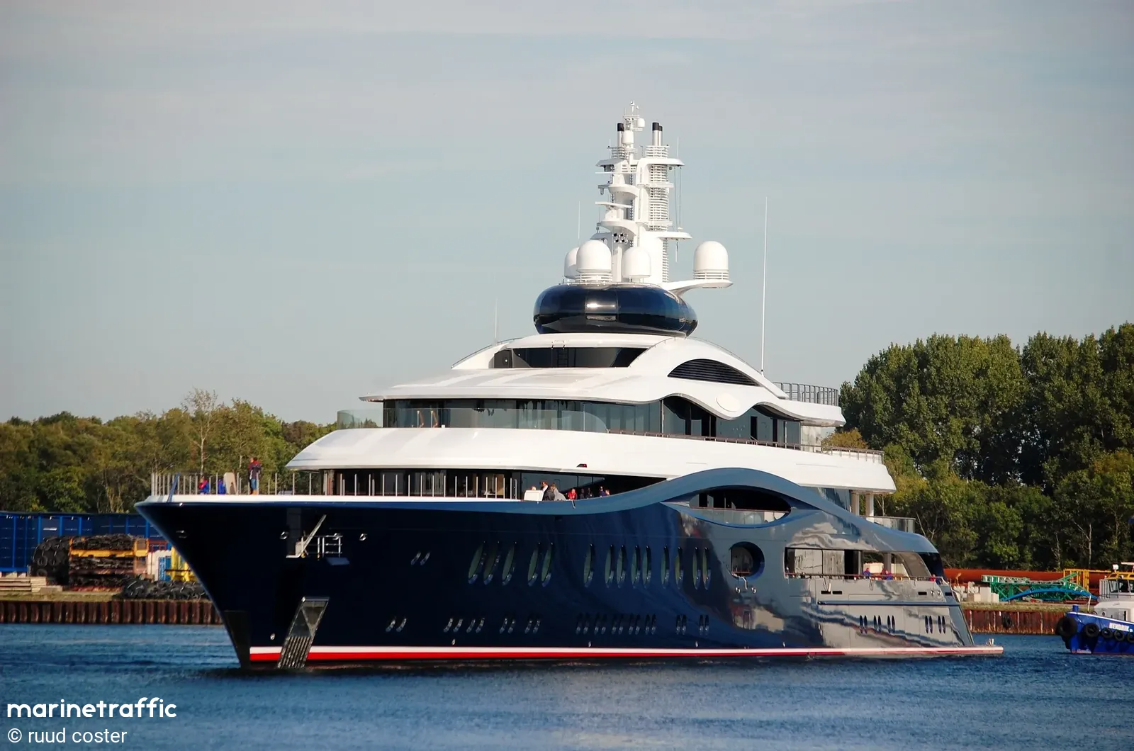 Yacht LAUNCHPAD • Feadship • 2024 • Propriétaire Mark Zuckerberg