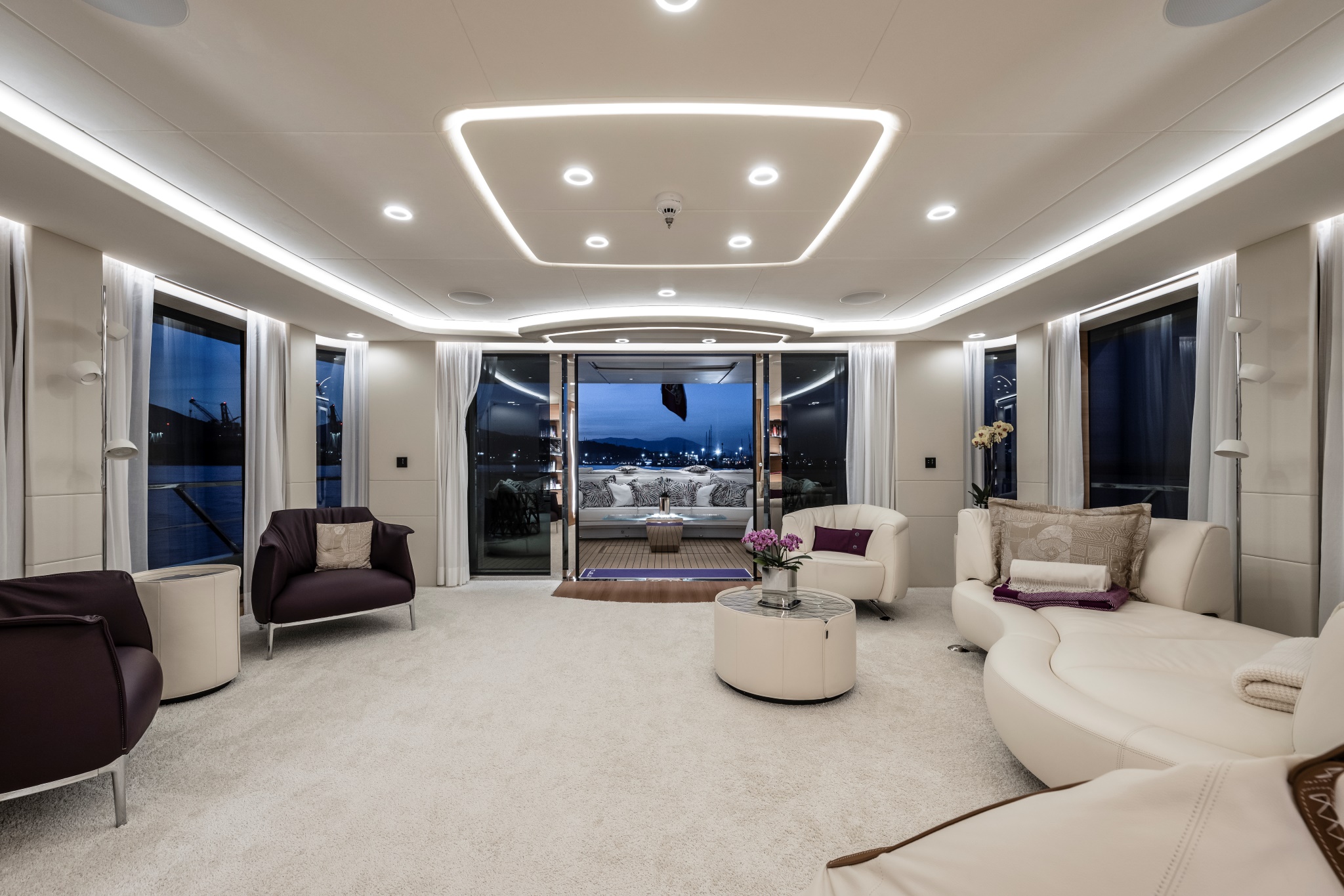 Hakvoort Yacht MILELE interior