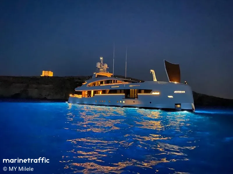 MILELE Yacht • Hakvoort • 2023 • Owner