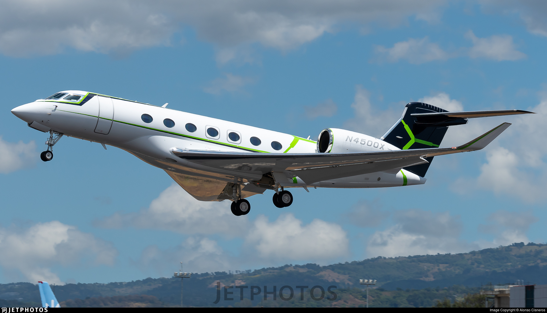 N4500X • Gulfstream G600 • propriétaire Michael Bay