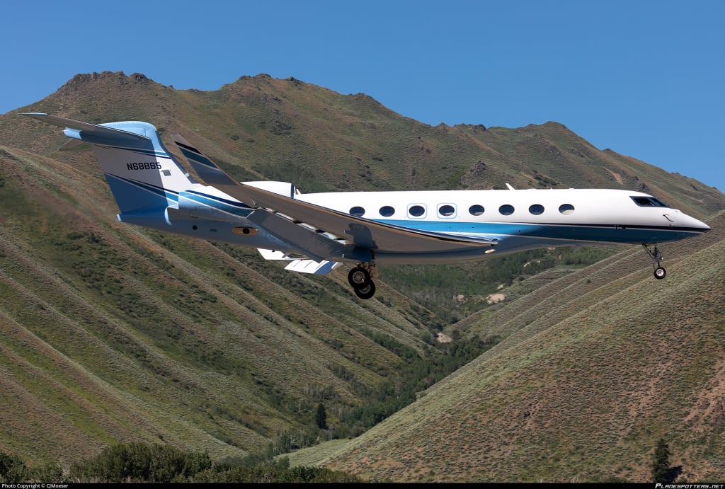 N68885 Gulfstream G650ER-eigenaar Mark Zuckerberg