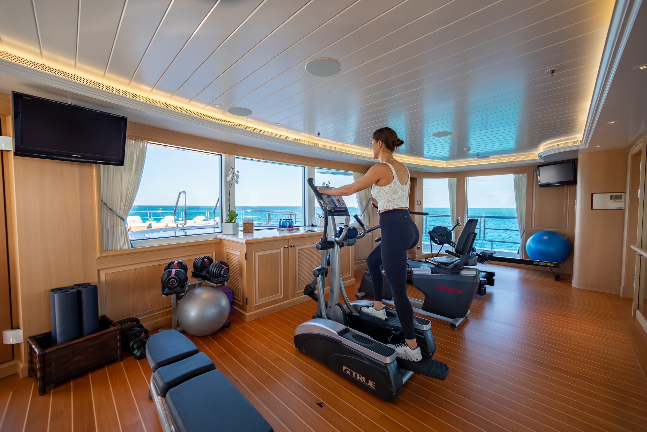 M/Y Huntress Gym