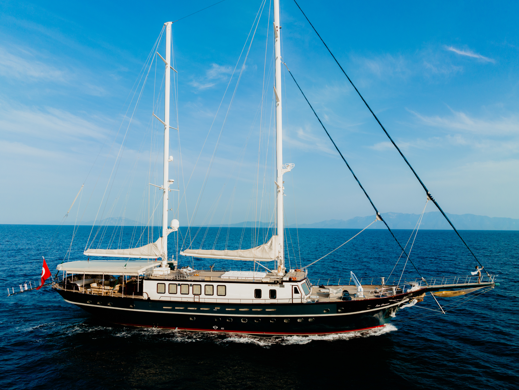 Iate SY SEA DREAM • Aegean Yachts • 2005 • Proprietário Burhan Deval