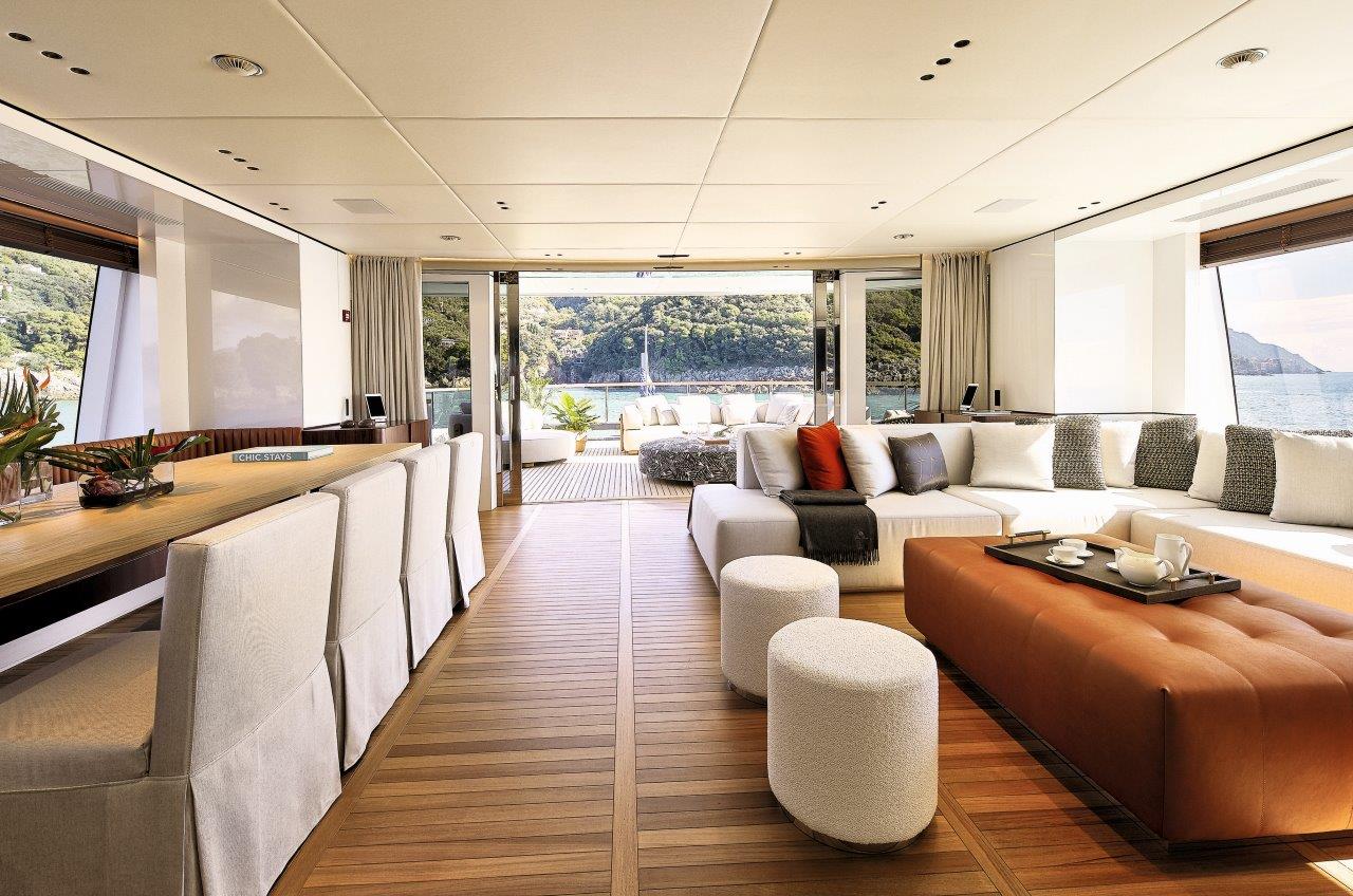 Интерьер яхты Benetti Oasis PHOENIX