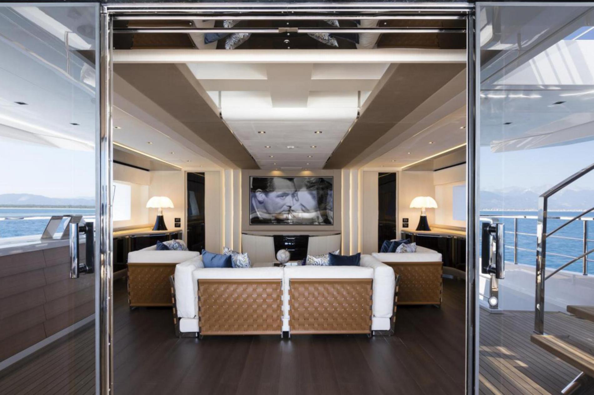 Interior del yate CECILE B de Overmarine 