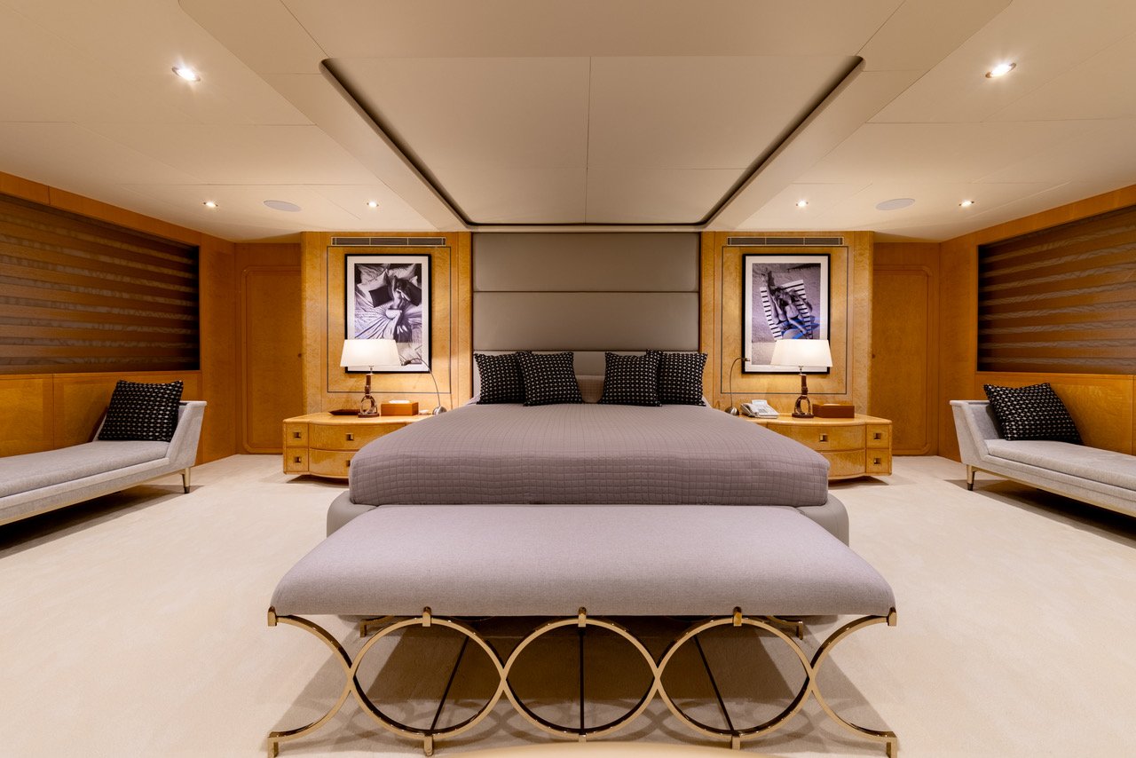 yacht ADAMAS V interno (refit)