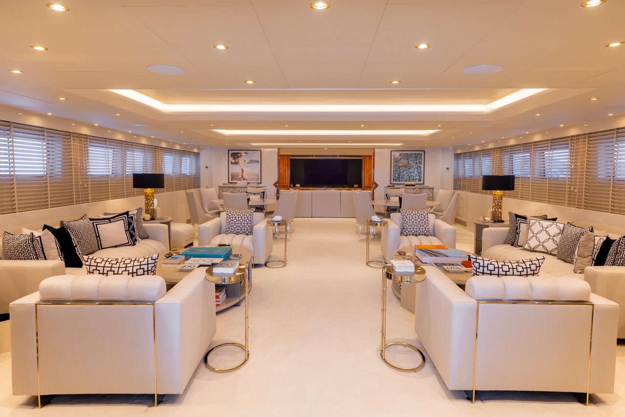 yacht ADAMAS V interno (refit)