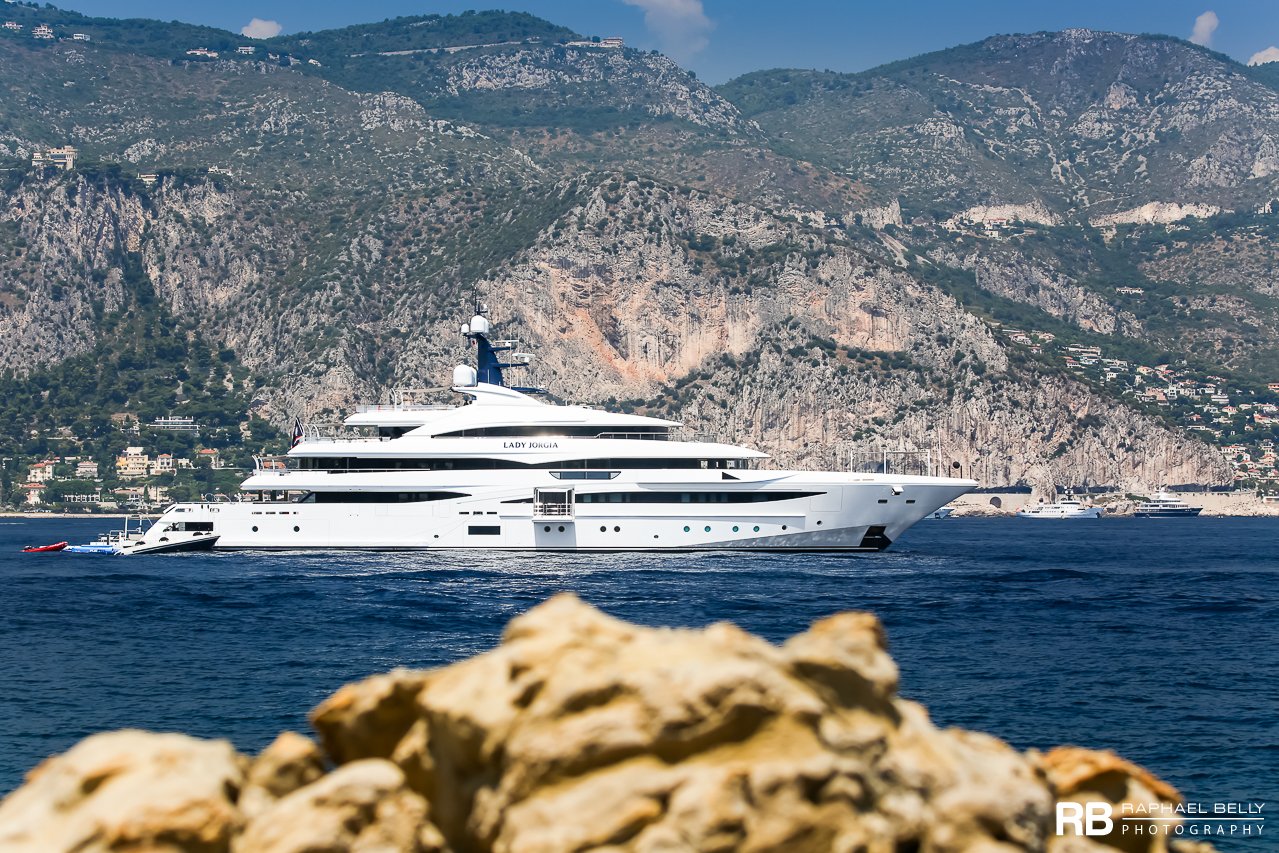 STARBURST IV YACHT – CRN – 2017 – Eigentümerin Marijke Mars