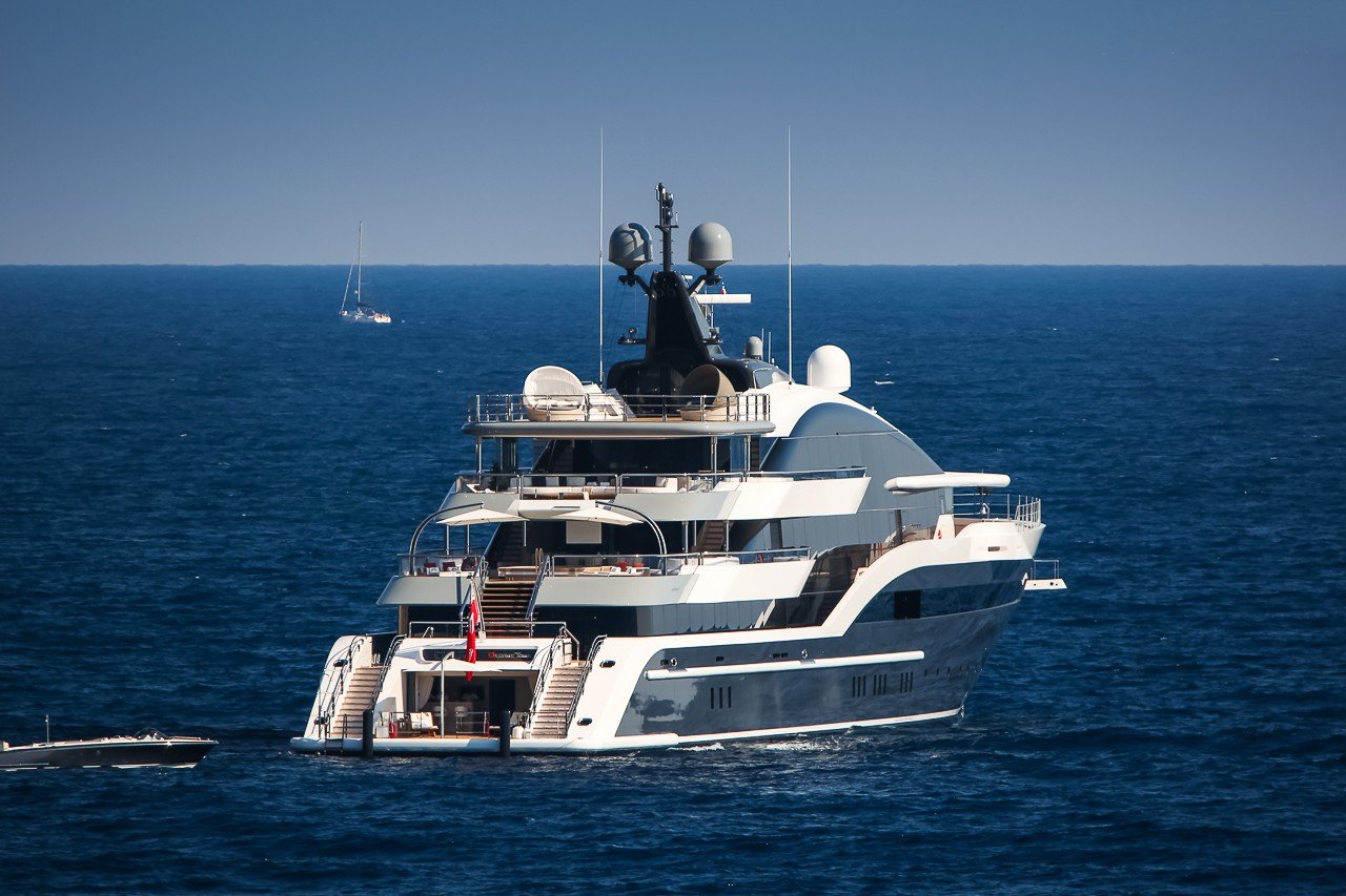 Yacht LUNA – Oceanco – 2018 – Propriétaire Robert Friedland