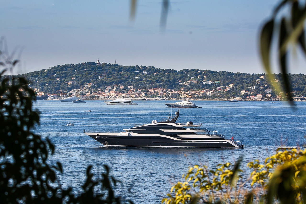 Yacht LUNA – Oceanco – 2018 – Propriétaire Robert Friedland