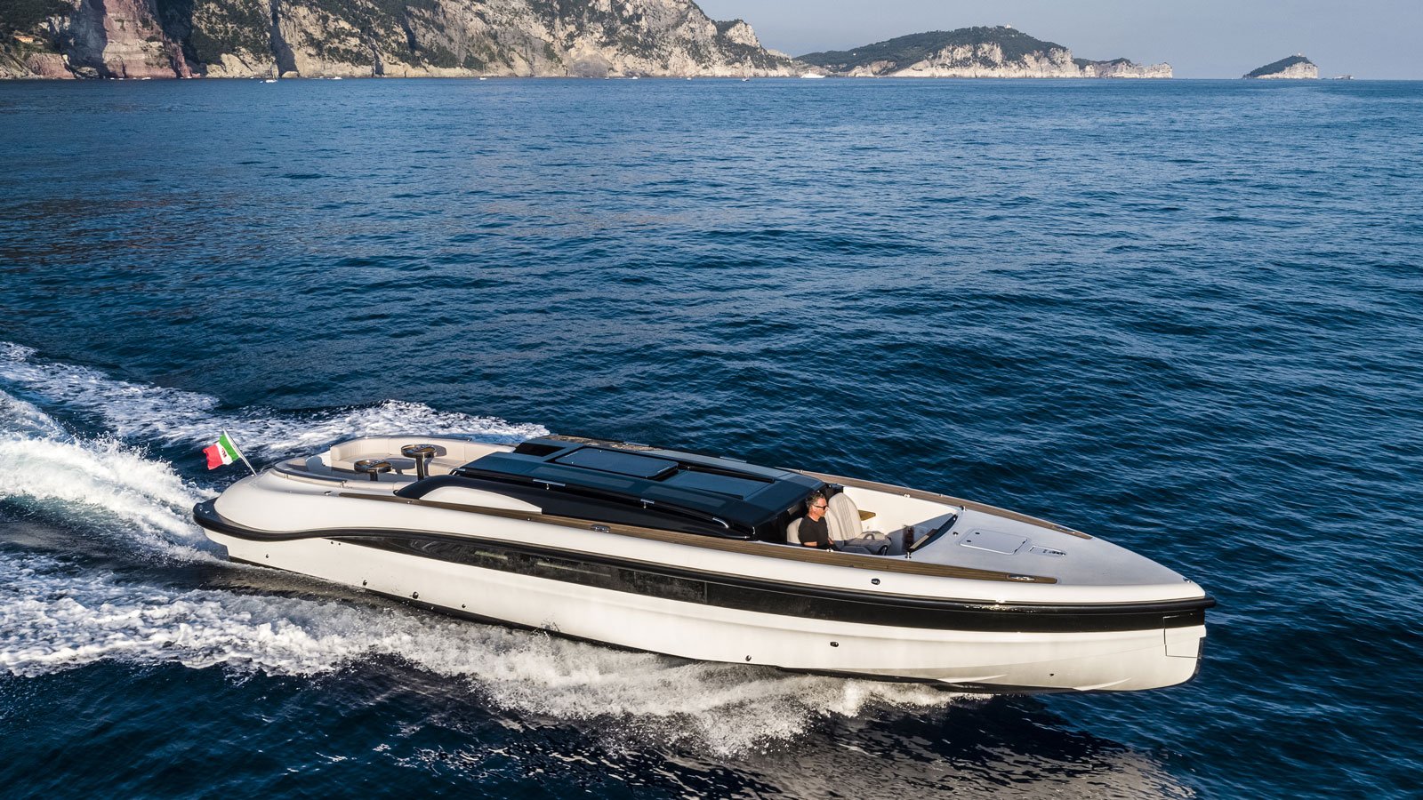annexe Luna yacht